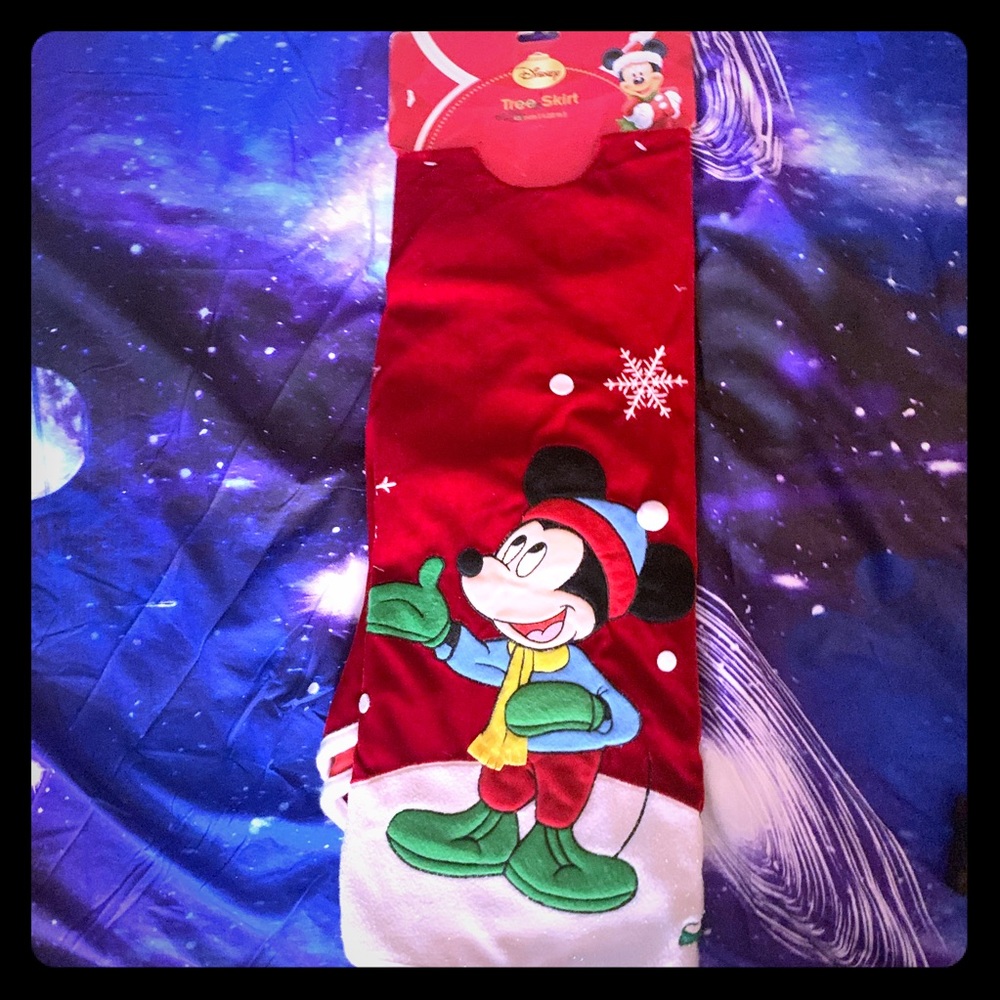 ❌SOLD❌DISNEY Mickey Mouse Christmas Tree Skirt